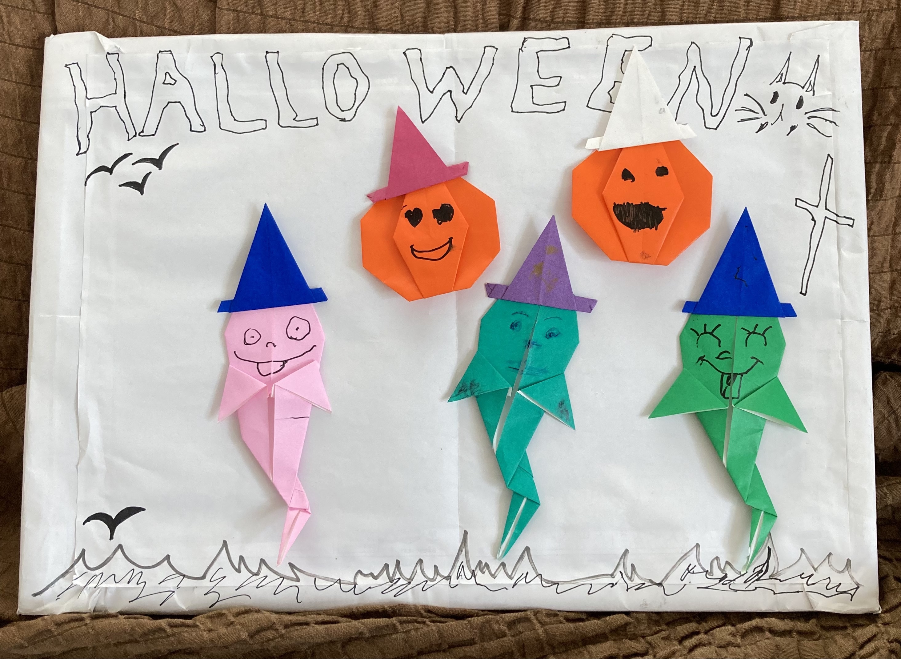 赤ちゃんのハロウイーン折り紙
